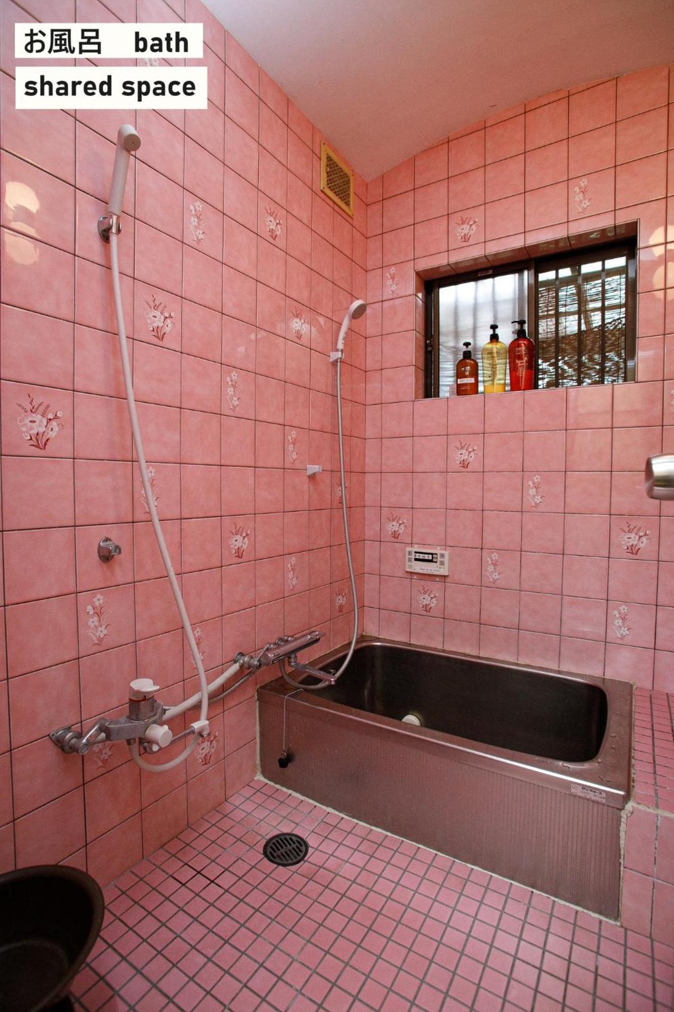 Takio Guesthouse - Vacation Stay 12215V Хигасиосака Экстерьер фото
